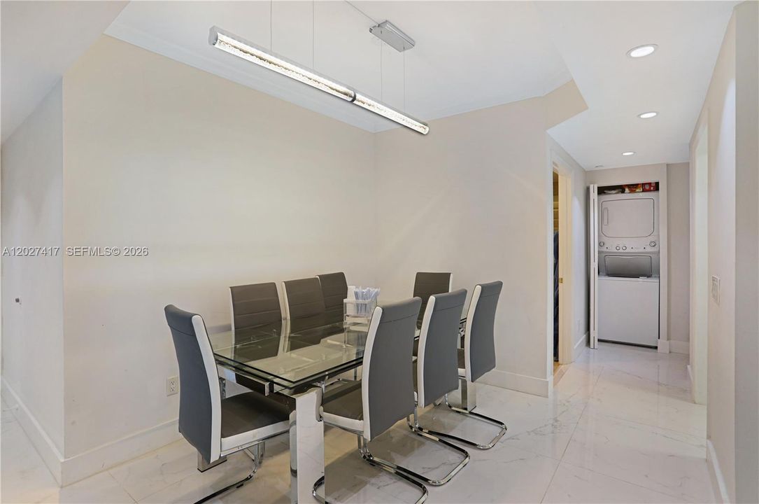 For Rent: $7,000 (2 beds, 2 baths, 1550 Square Feet)