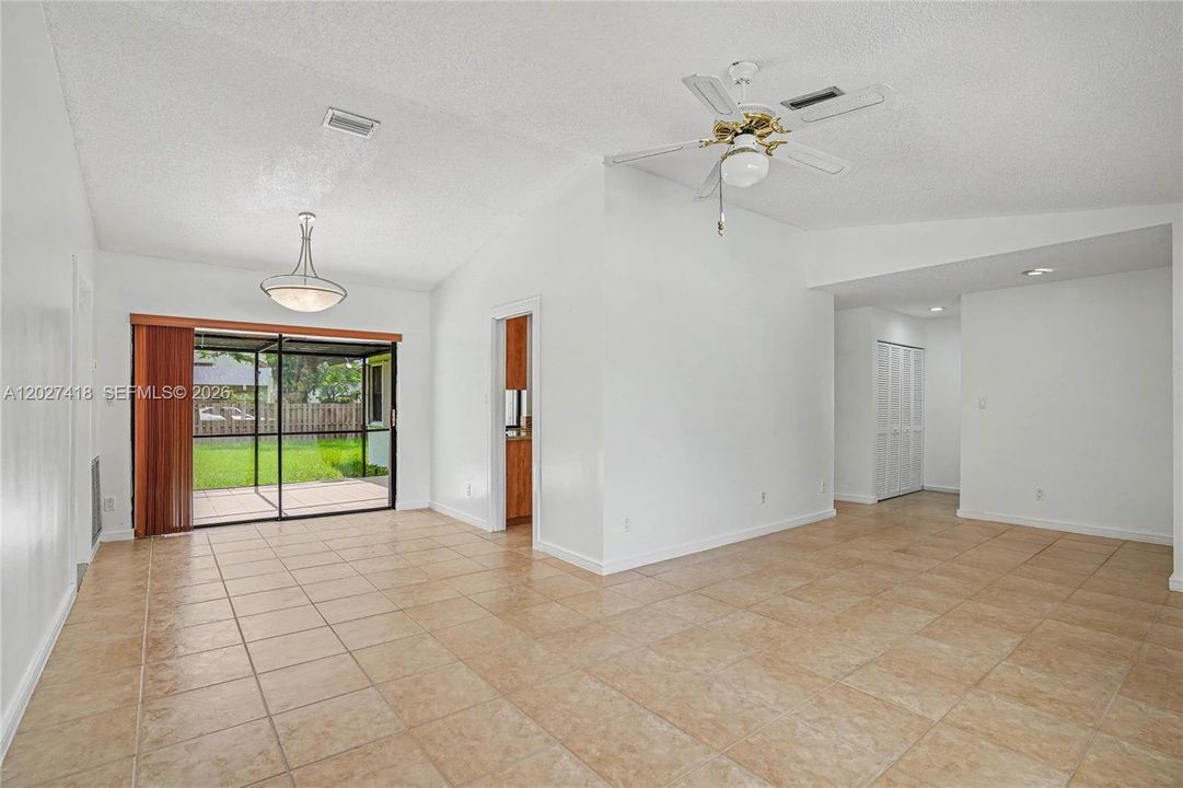 For Rent: $4,900 (3 beds, 2 baths, 1927 Square Feet)