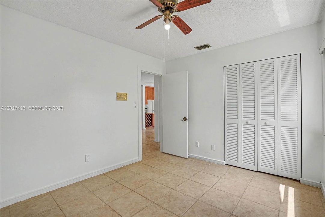 For Rent: $4,900 (3 beds, 2 baths, 1927 Square Feet)