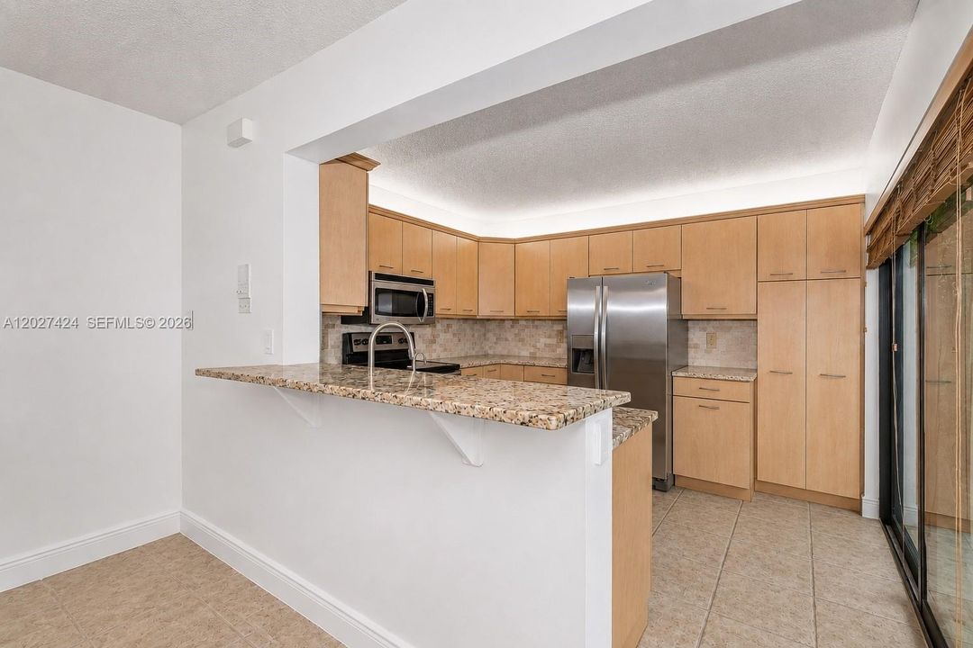 В аренду: $3,725 (3 спален, 2 ванн, 1349 Квадратных фут)