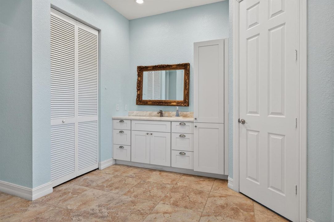 Principal Bathroom