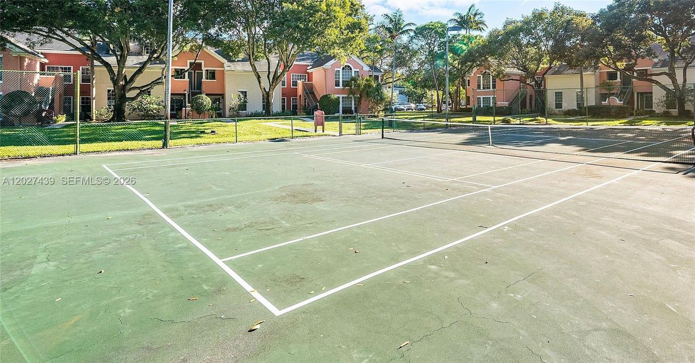 For Rent: $1,850 (1 beds, 1 baths, 630 Square Feet)