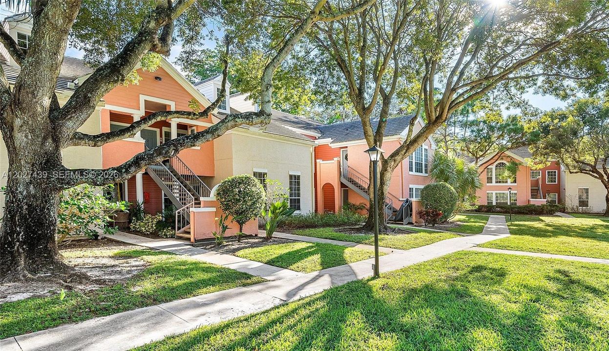 For Rent: $1,850 (1 beds, 1 baths, 630 Square Feet)