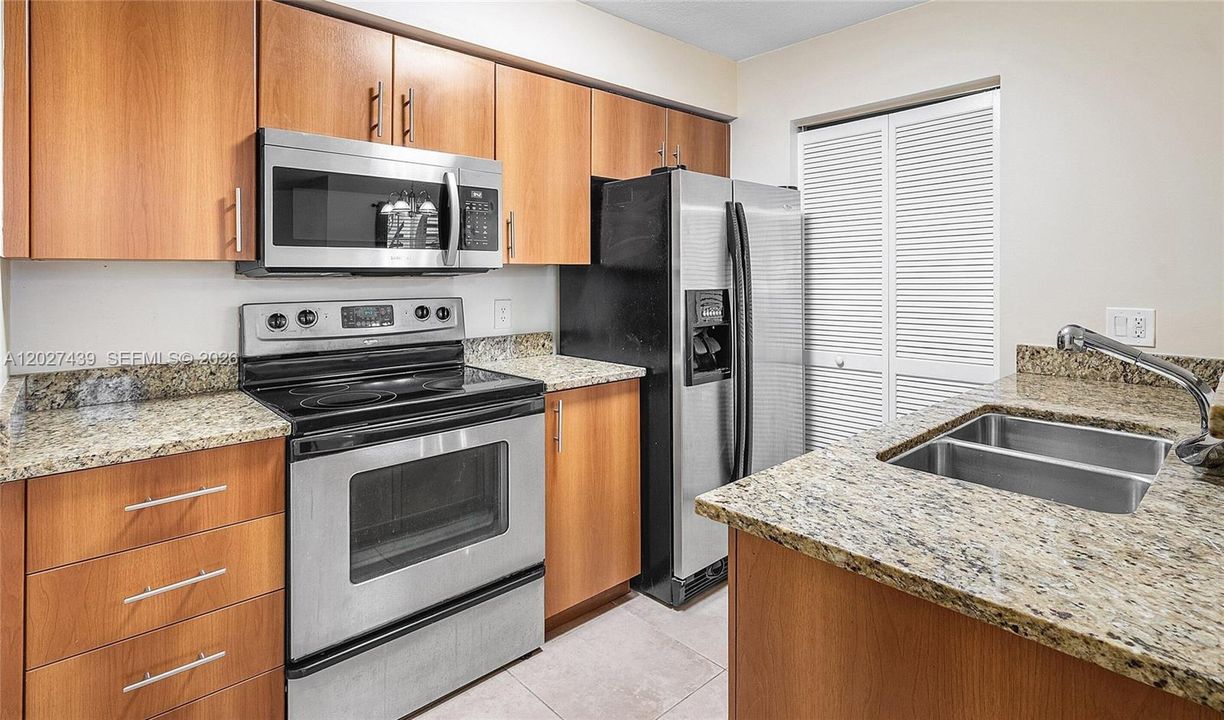 For Rent: $1,850 (1 beds, 1 baths, 630 Square Feet)