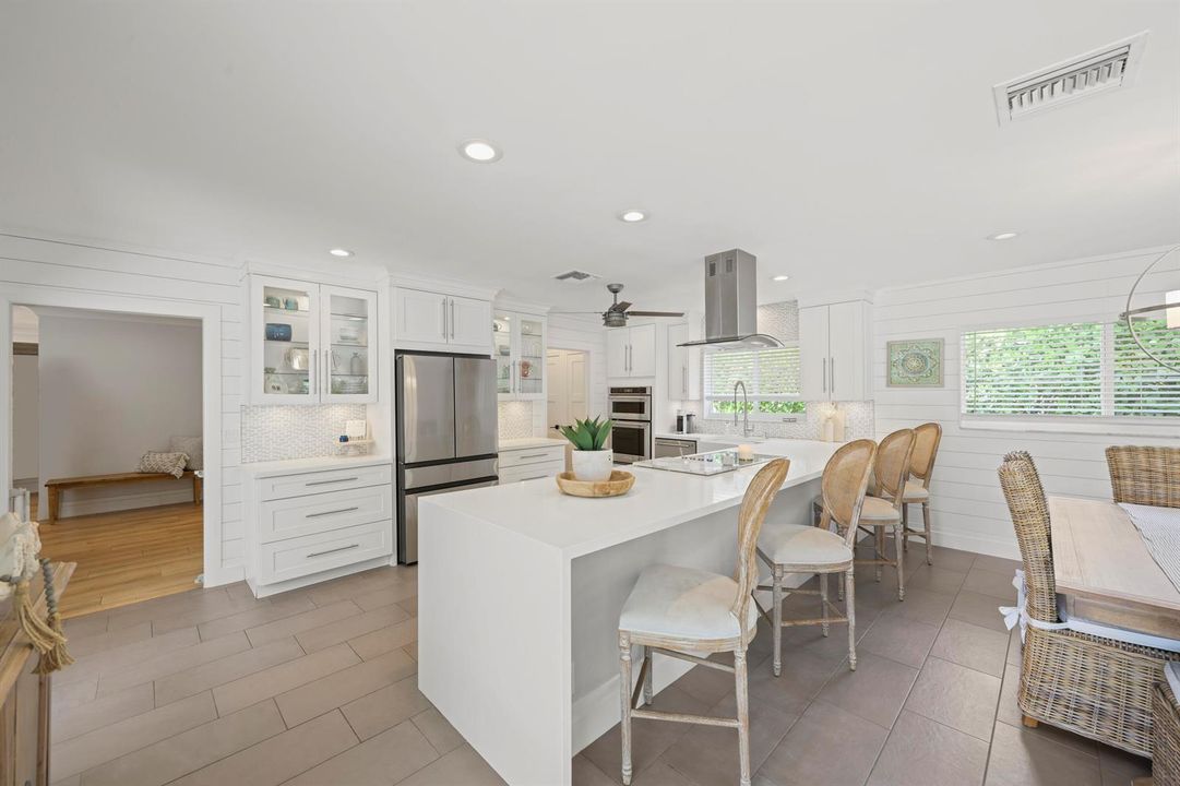 621 Apple Tree Lane - 23.jpg-FULL