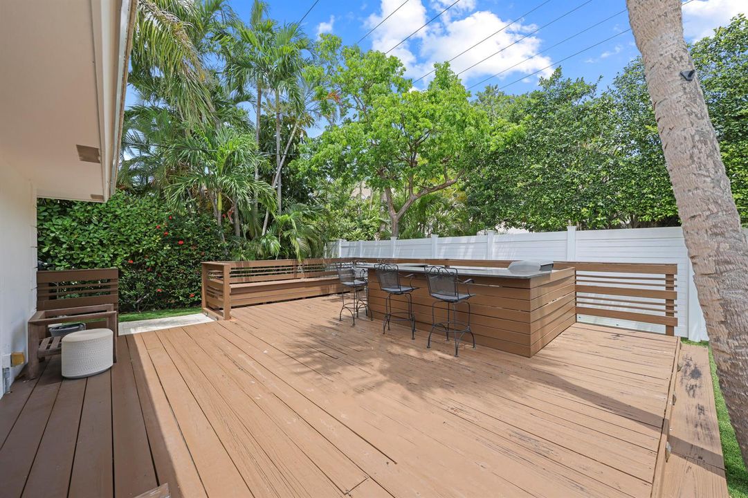 621 Apple Tree Lane - 48.jpg-FULL