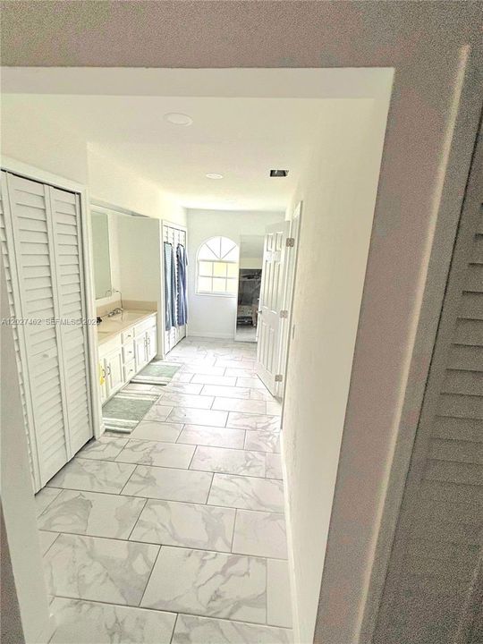 En Venta: $300,000 (3 camas, 2 baños, 1785 Pies cuadrados)