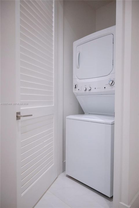 В аренду: $3,200 (1 спален, 1 ванн, 522 Квадратных фут)