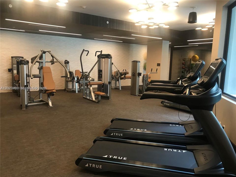В аренду: $3,200 (1 спален, 1 ванн, 522 Квадратных фут)