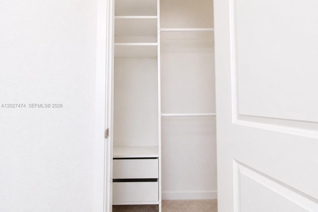 For Rent: $3,000 (3 beds, 2 baths, 1302 Square Feet)