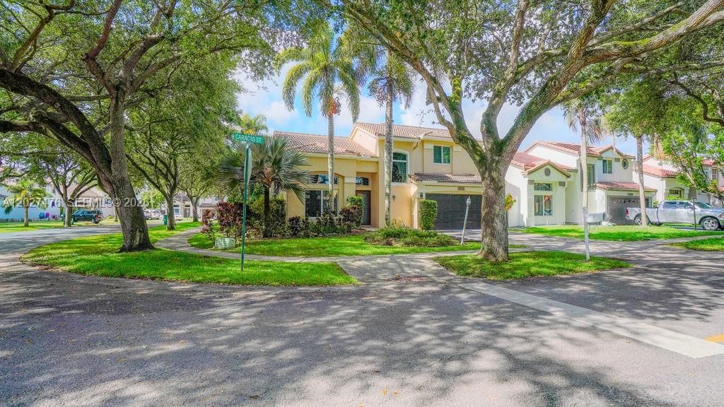 На продажу: $749,000 (3 спален, 2 ванн, 1701 Квадратных фут)