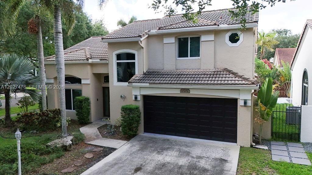 For Sale: $749,000 (3 beds, 2 baths, 1701 Square Feet)