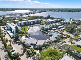 9-102_Circle_Bay-21