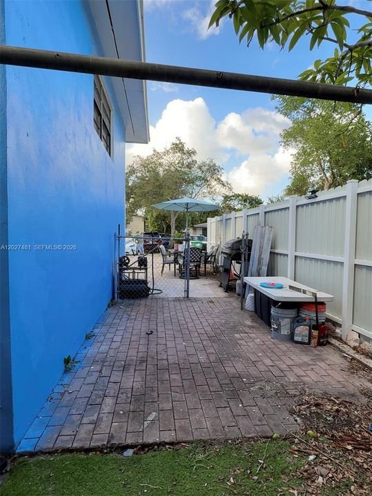 For Sale: $635,000 (3 beds, 2 baths, 2530 Square Feet)