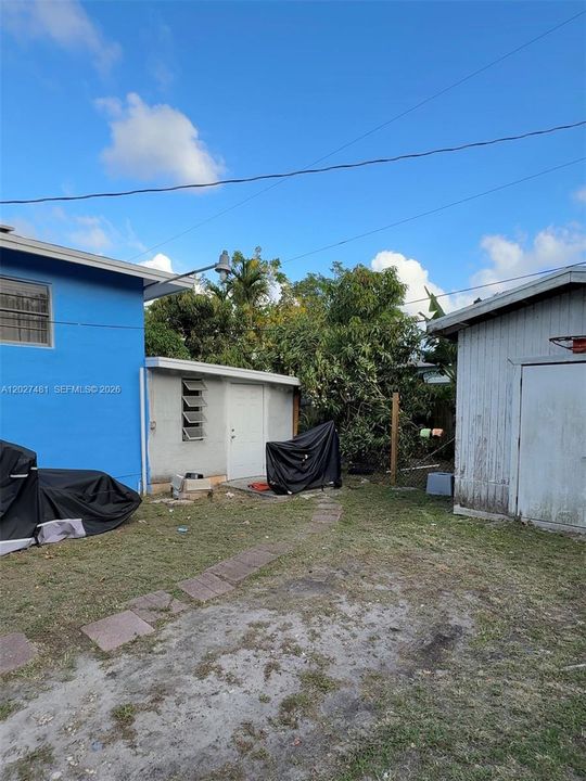 For Sale: $635,000 (3 beds, 2 baths, 2530 Square Feet)