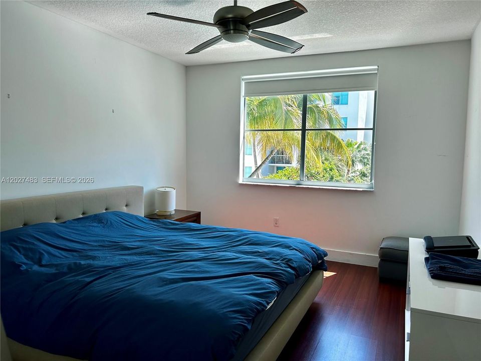 For Rent: $3,800 (1 beds, 1 baths, 686 Square Feet)