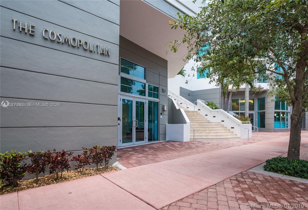 For Rent: $3,800 (1 beds, 1 baths, 686 Square Feet)