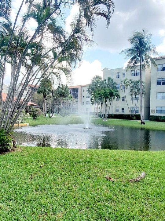 For Rent: $1,700 (2 beds, 2 baths, 1000 Square Feet)