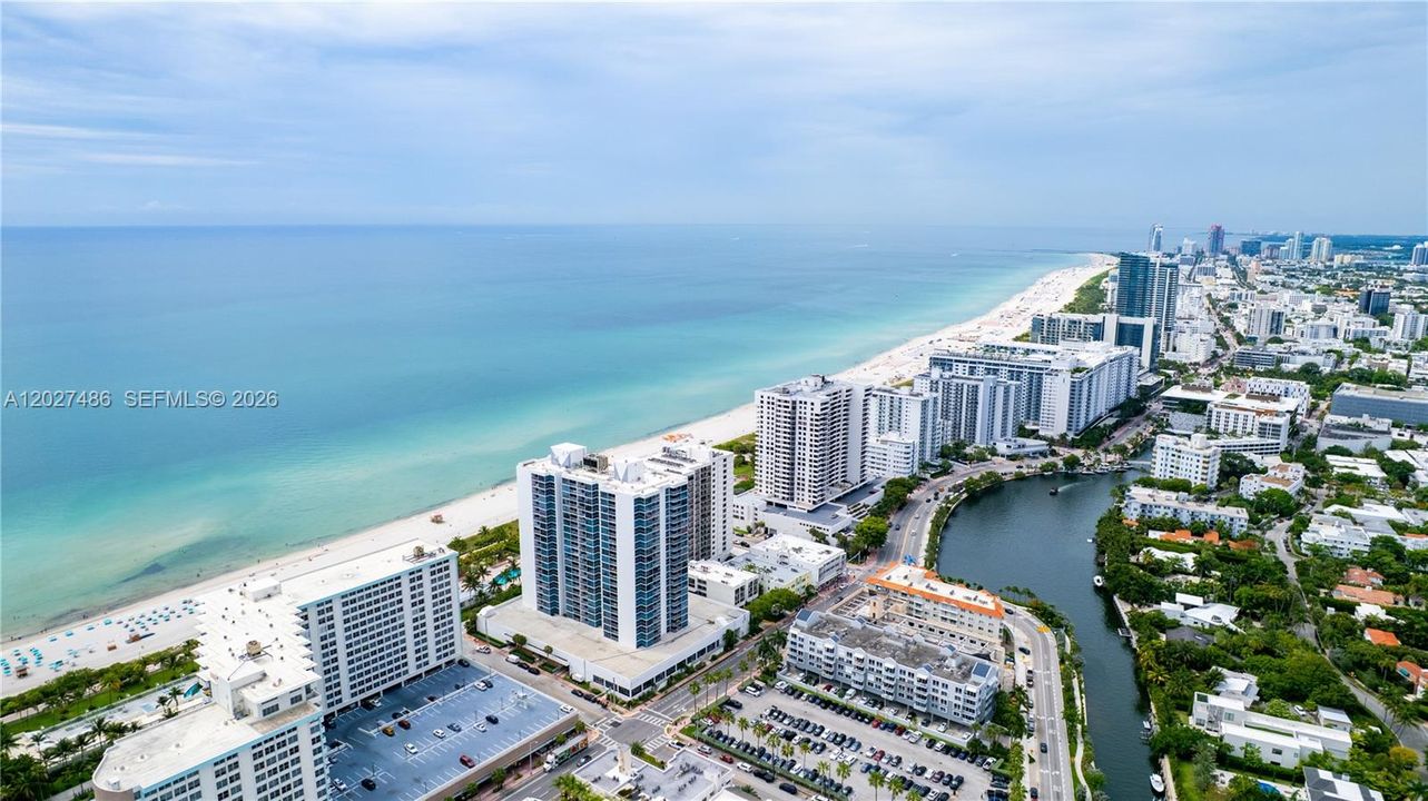 For Sale: $465,000 (1 beds, 1 baths, 1190 Square Feet)