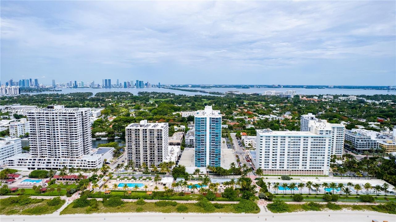 For Sale: $465,000 (1 beds, 1 baths, 1190 Square Feet)