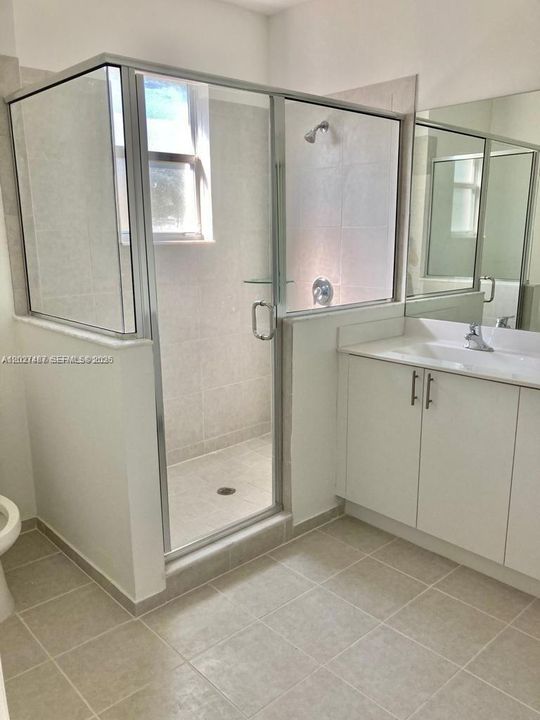 For Sale: $350,000 (3 beds, 2 baths, 1331 Square Feet)