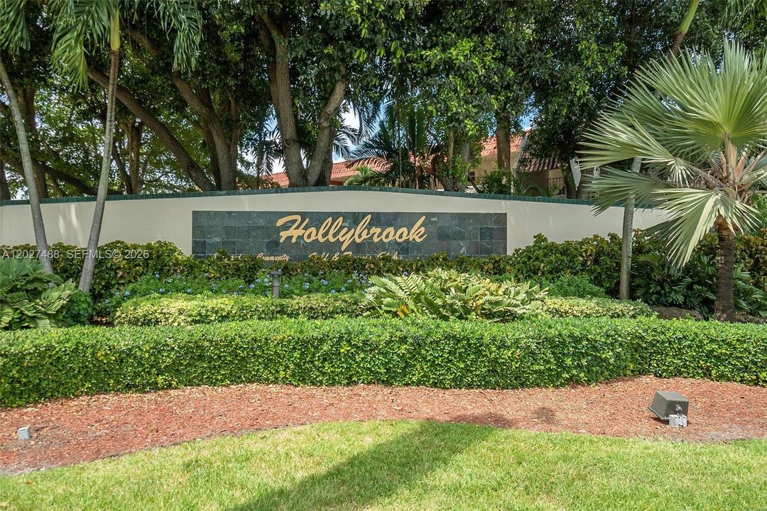 For Sale: $229,900 (2 beds, 2 baths, 1170 Square Feet)