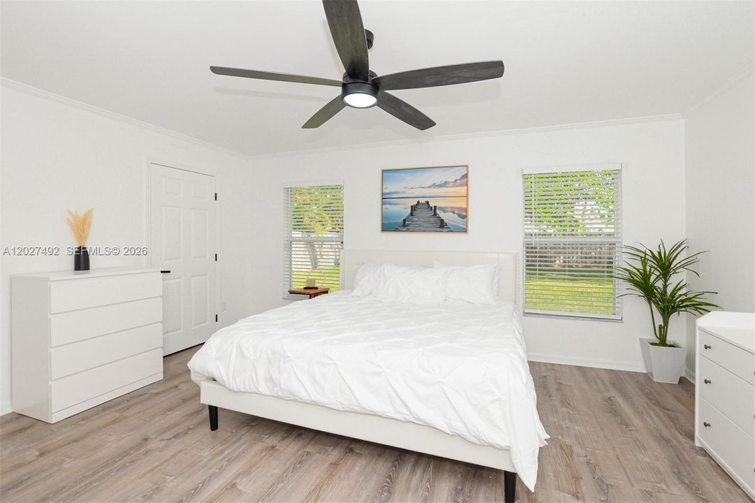 For Sale: $385,000 (3 beds, 2 baths, 1599 Square Feet)