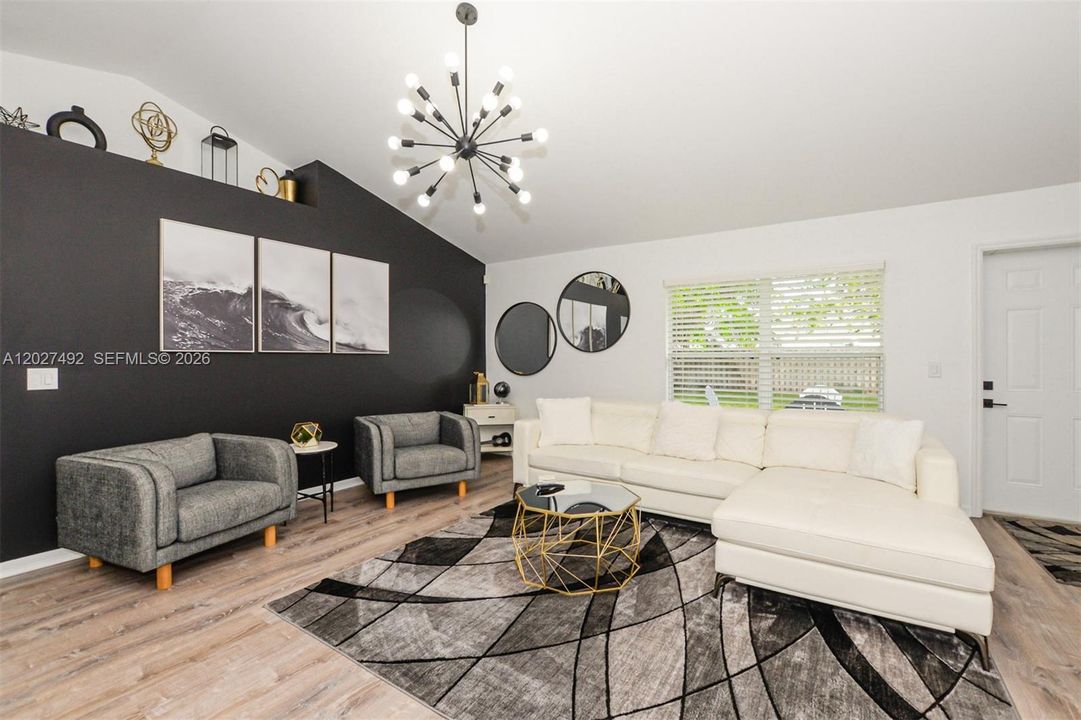 For Sale: $385,000 (3 beds, 2 baths, 1599 Square Feet)