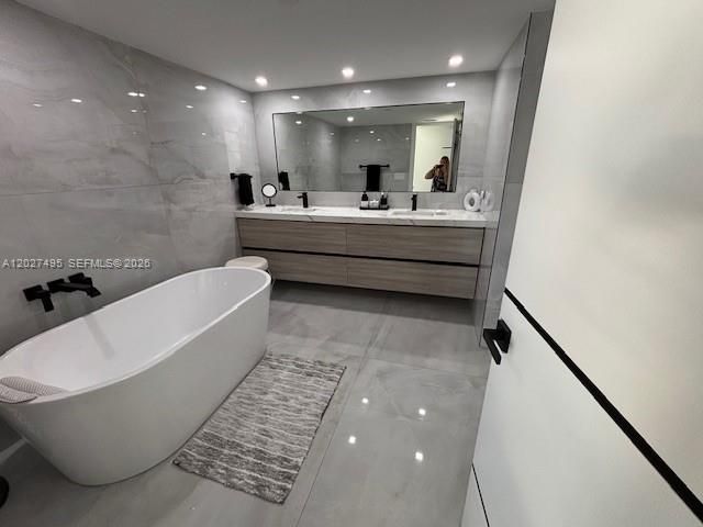 В аренду: $8,750 (3 спален, 2 ванн, 2360 Квадратных фут)