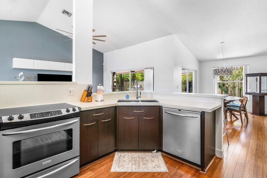 017-2470SandstoneCourt-Wellington-FL-334