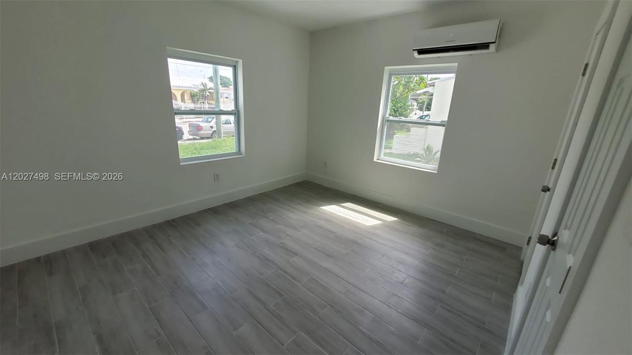 В аренду: $2,700 (2 спален, 1 ванн, 1050 Квадратных фут)
