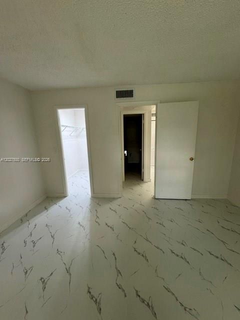 В аренду: $1,900 (1 спален, 1 ванн, 665 Квадратных фут)