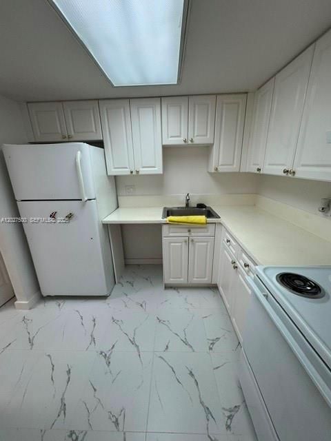 В аренду: $1,900 (1 спален, 1 ванн, 665 Квадратных фут)