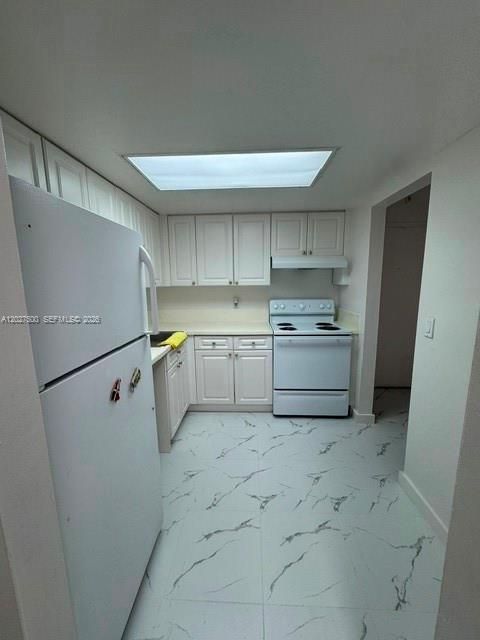 В аренду: $1,900 (1 спален, 1 ванн, 665 Квадратных фут)