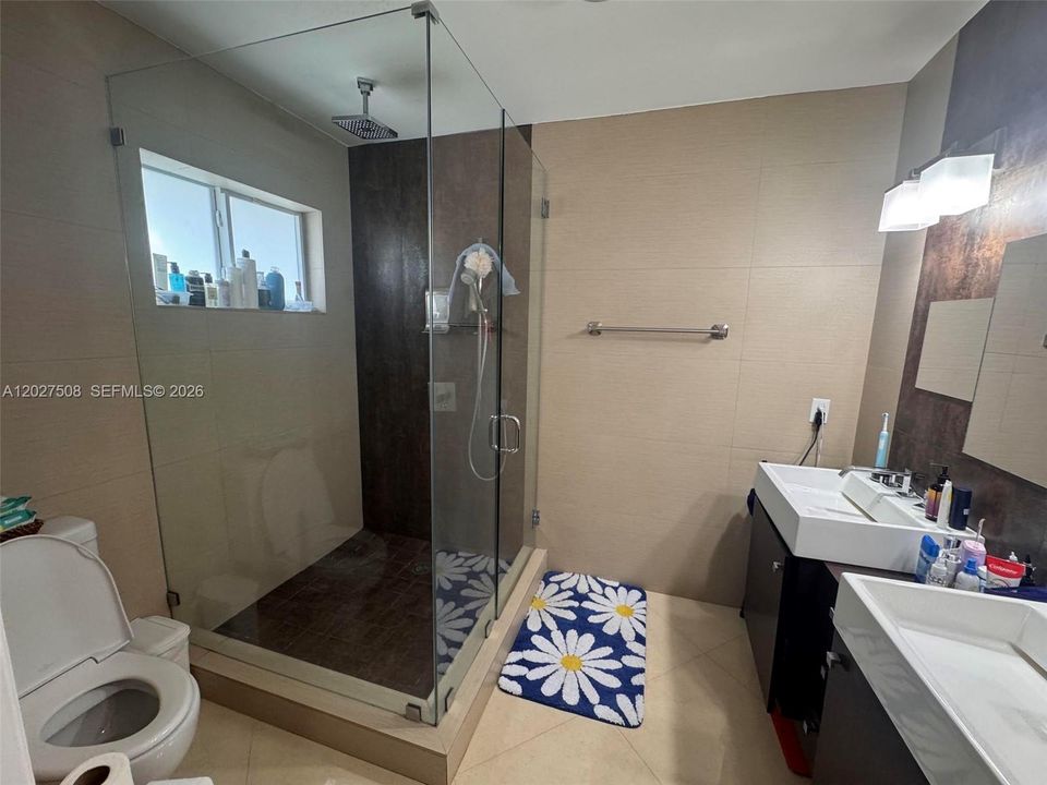 В аренду: $6,500 (3 спален, 3 ванн, 1576 Квадратных фут)