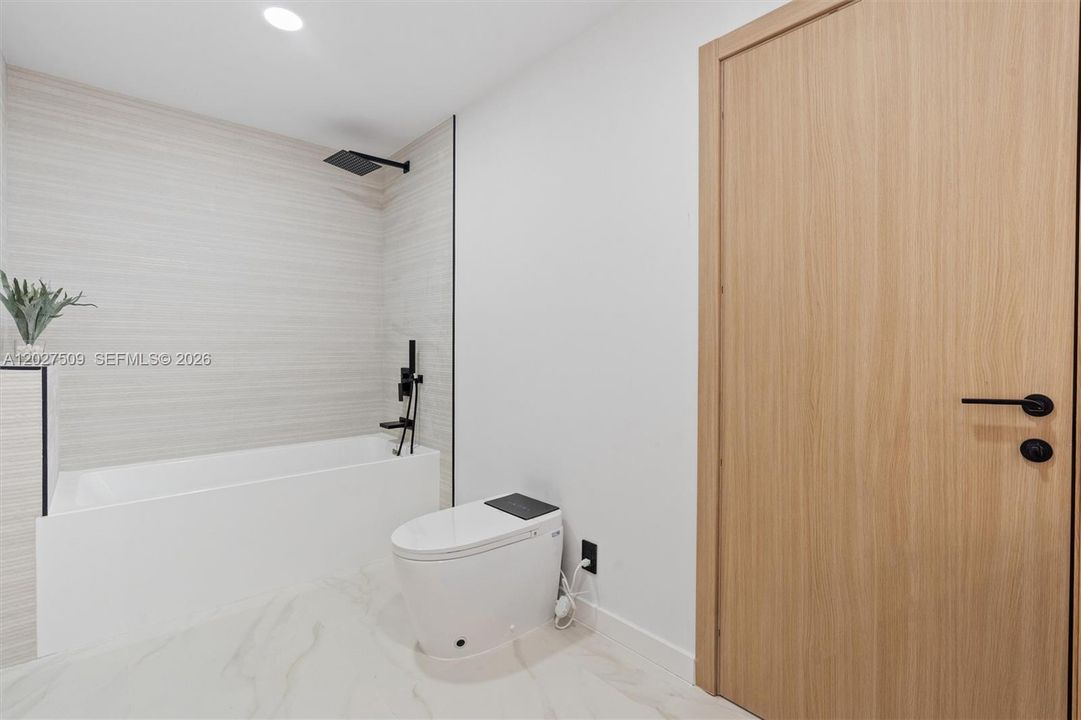 2 bathroom