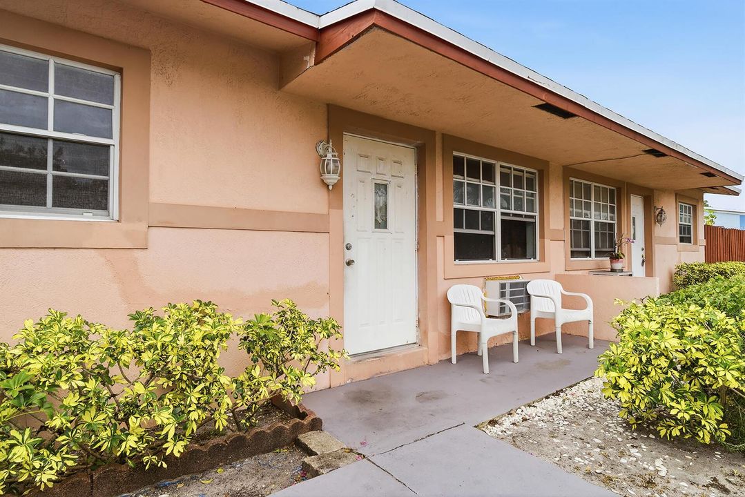 550-NE-37TH-ST-UNIT-1-33064-011