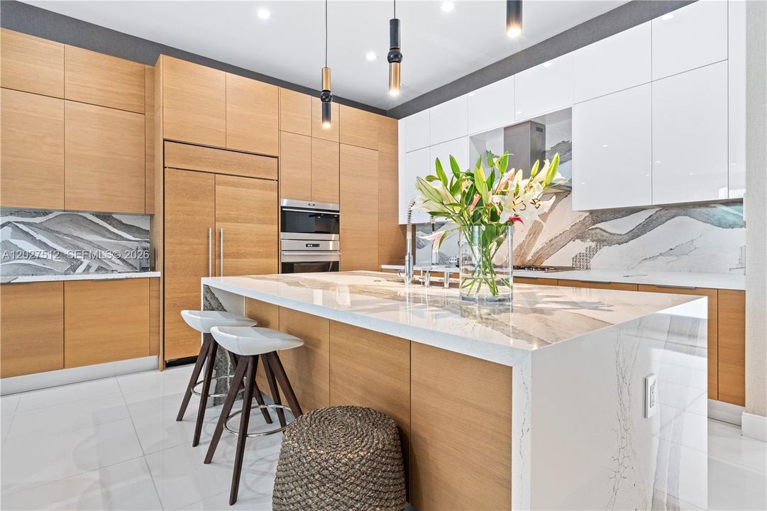 For Sale: $2,100,000 (4 beds, 4 baths, 3996 Square Feet)