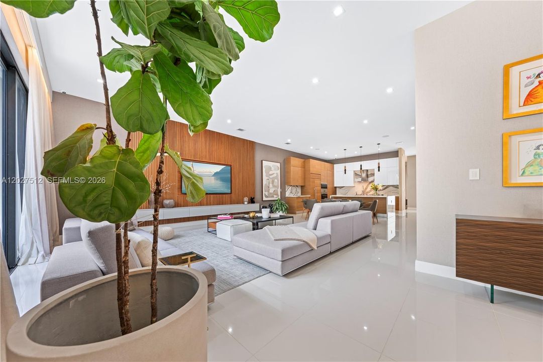 For Sale: $2,100,000 (4 beds, 4 baths, 3996 Square Feet)
