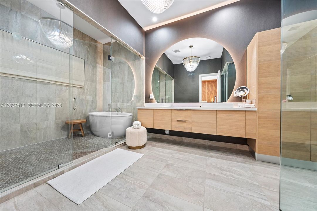 For Sale: $2,100,000 (4 beds, 4 baths, 3996 Square Feet)