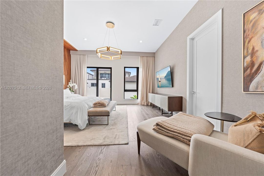 For Sale: $2,100,000 (4 beds, 4 baths, 3996 Square Feet)