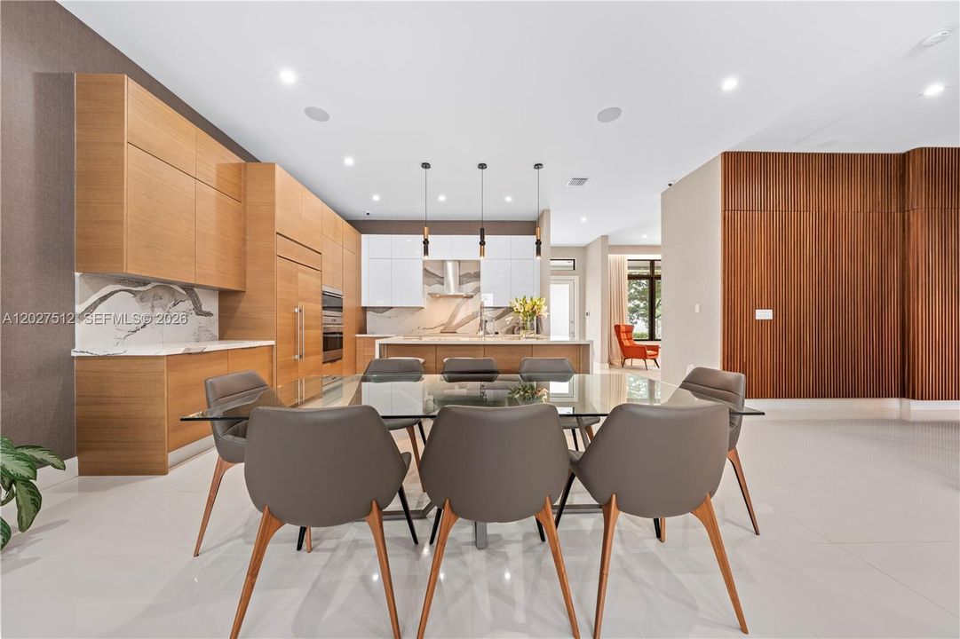 For Sale: $2,100,000 (4 beds, 4 baths, 3996 Square Feet)