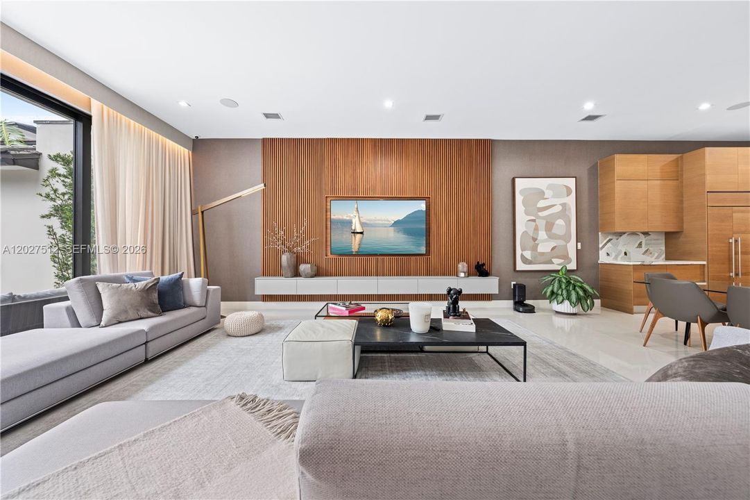For Sale: $2,100,000 (4 beds, 4 baths, 3996 Square Feet)