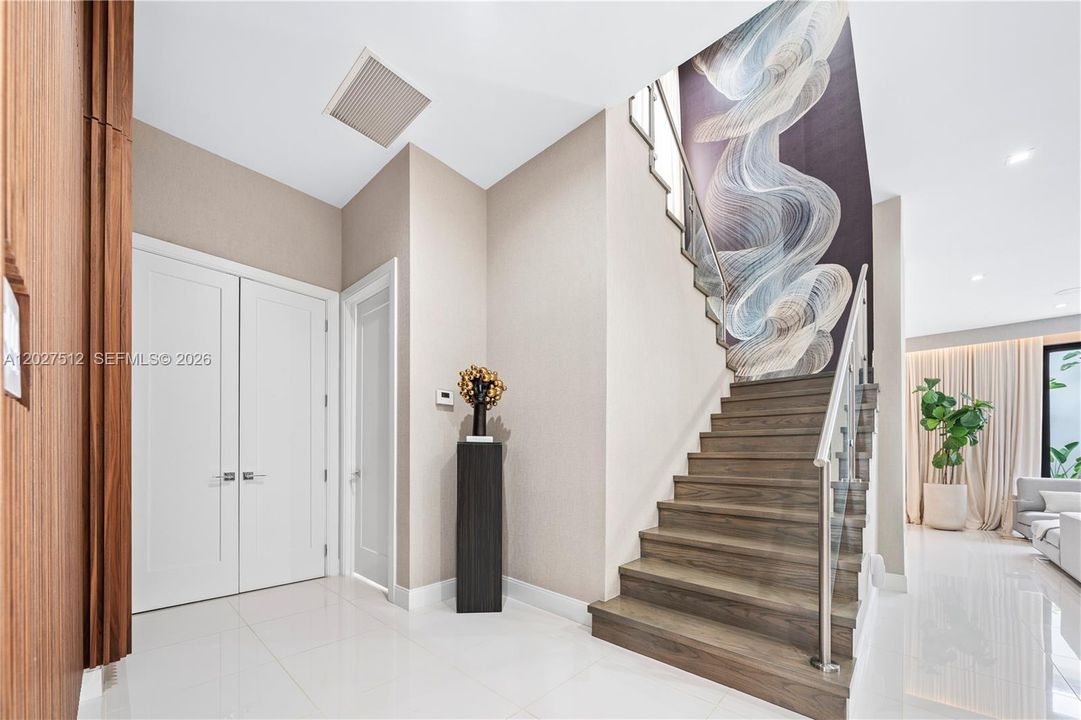 For Sale: $2,100,000 (4 beds, 4 baths, 3996 Square Feet)