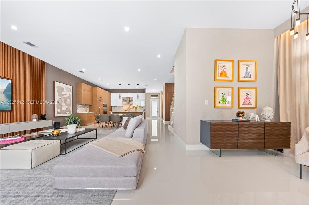 For Sale: $2,100,000 (4 beds, 4 baths, 3996 Square Feet)