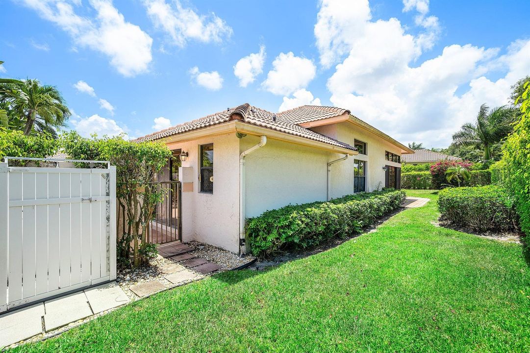 058-4727BocaireBoulevard-BocaRaton-FL-33