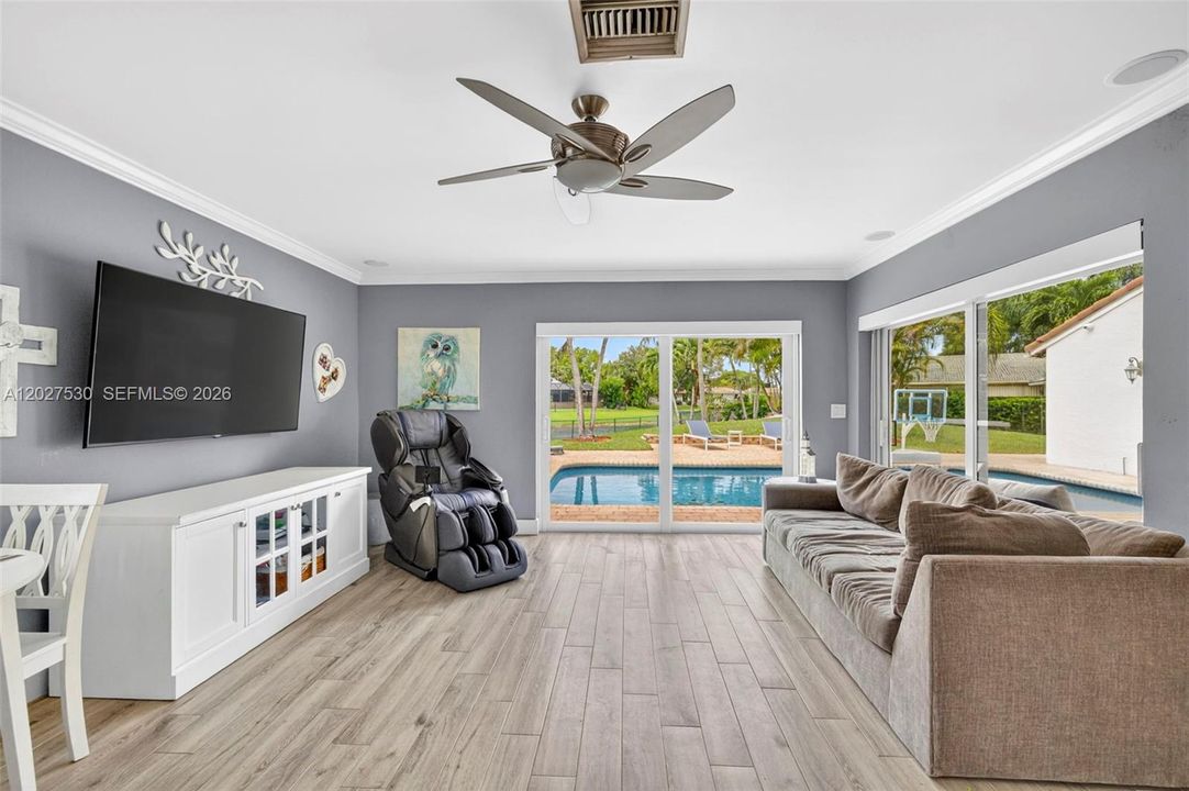 For Sale: $990,000 (4 beds, 2 baths, 2859 Square Feet)