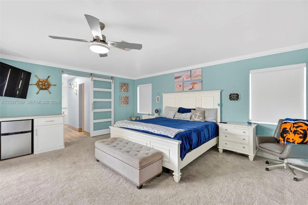 For Sale: $990,000 (4 beds, 2 baths, 2859 Square Feet)