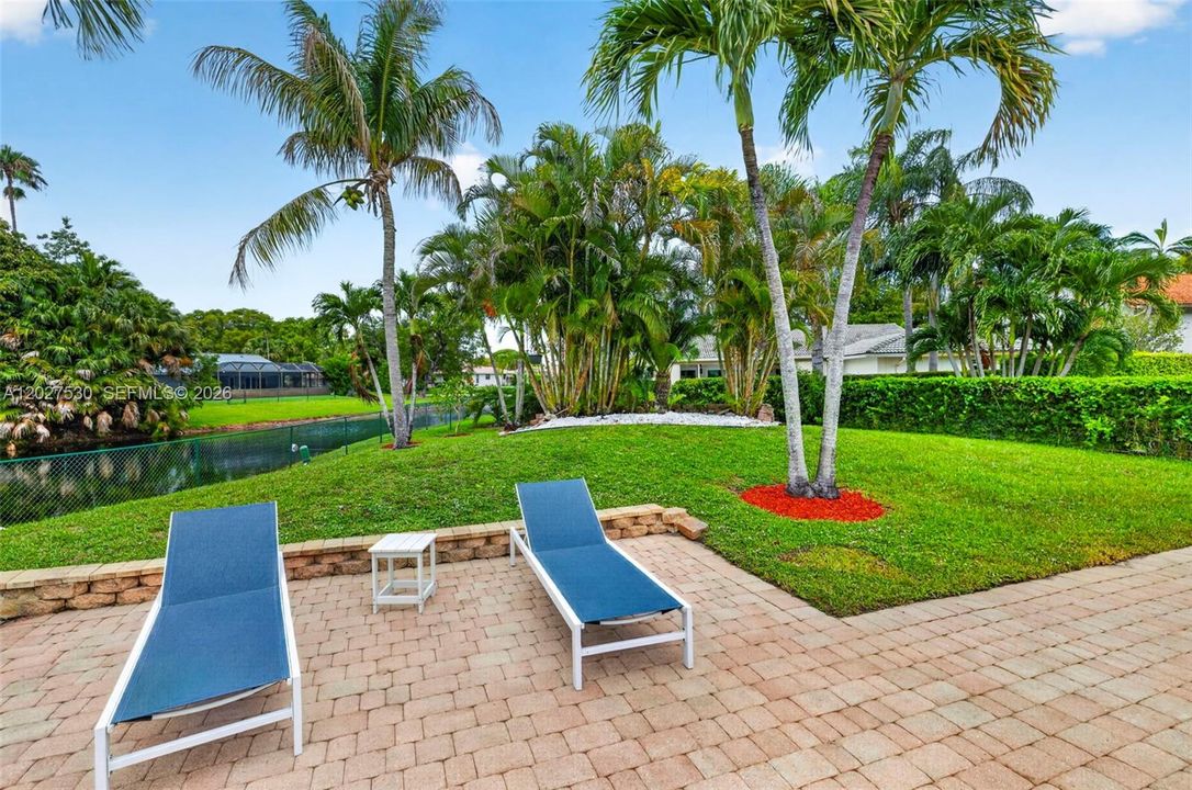 For Sale: $990,000 (4 beds, 2 baths, 2859 Square Feet)
