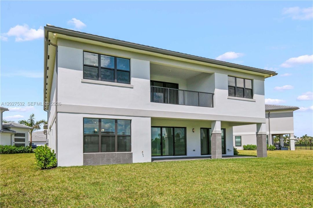 For Rent: $9,000 (5 beds, 5 baths, 5334 Square Feet)